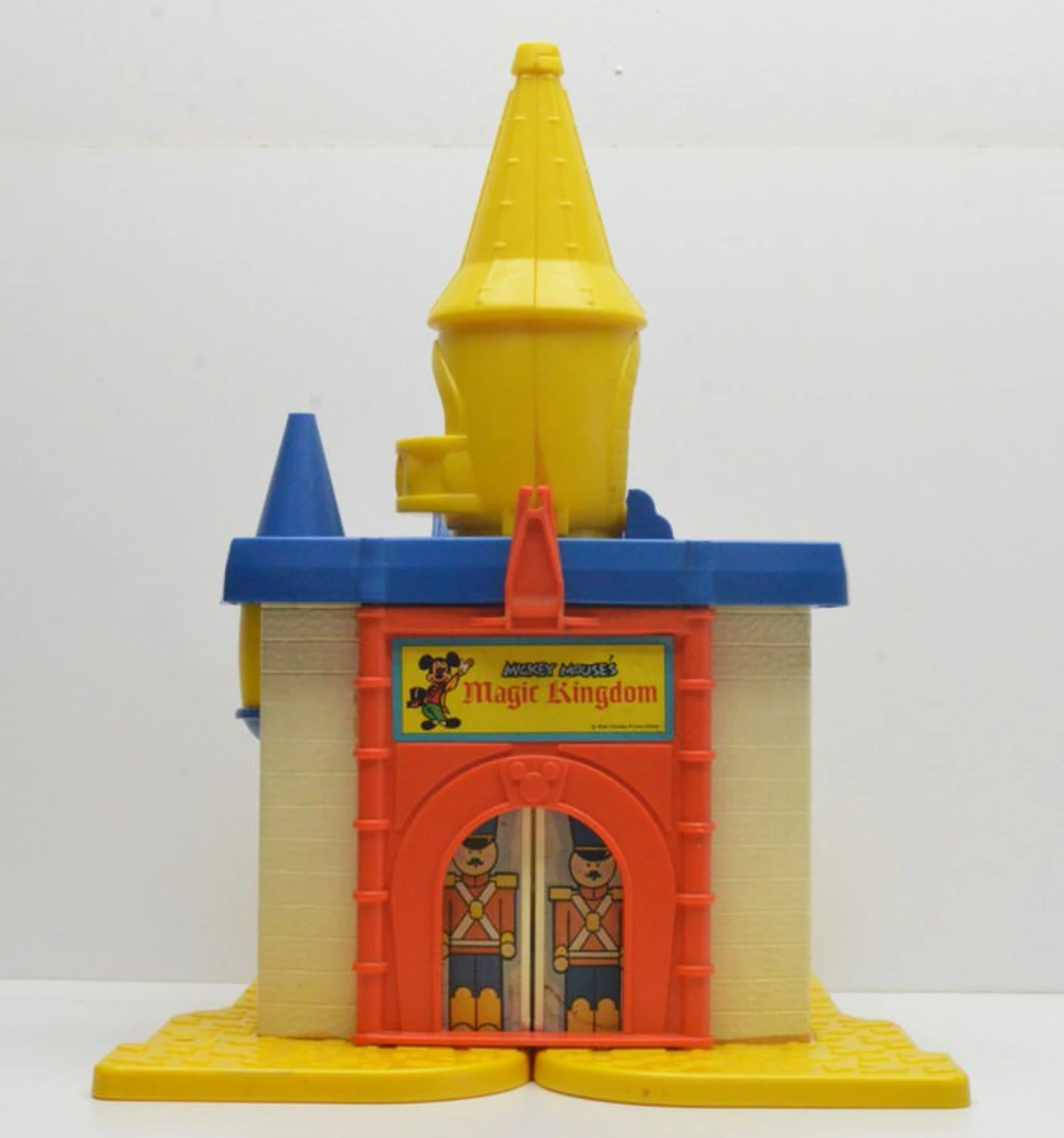 Hasbro Disney (1977) Weebles Mickey's Magic Kingdom Playset 6 Hasbro Disney (1977) Weebles Mickey's Magic Kingdom Playset - Image 4