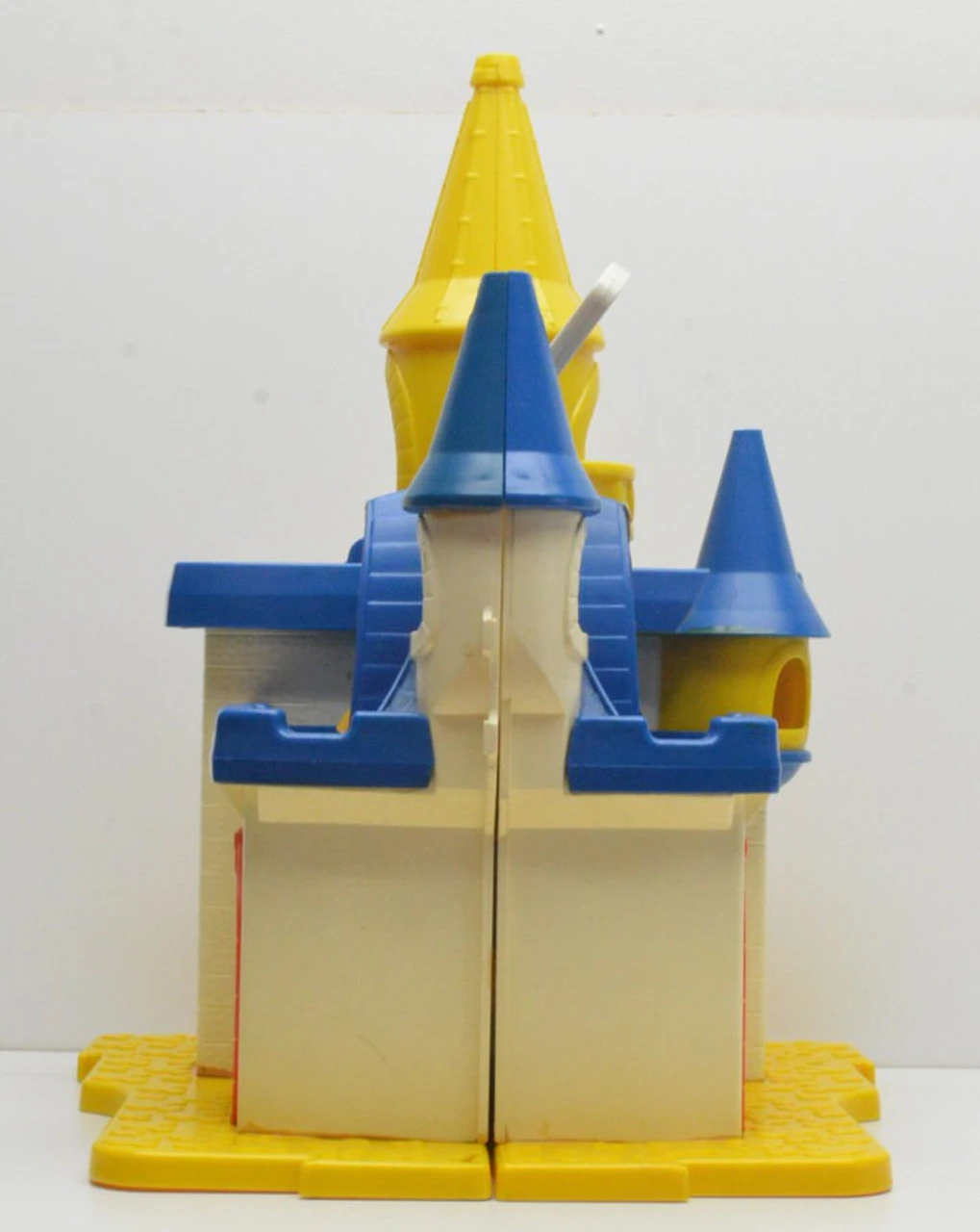 Hasbro Disney (1977) Weebles Mickey's Magic Kingdom Playset 8 Hasbro Disney (1977) Weebles Mickey's Magic Kingdom Playset - Image 6